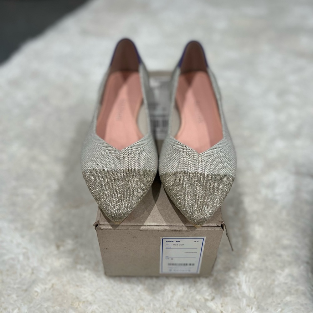 NIB Rothys Diamond Metallic Points sz 9